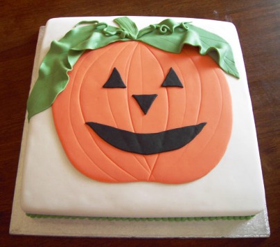 Halloween Birthday Cakes on To Make My Birthday Party Really Memorable  I Asked The Favor Of David